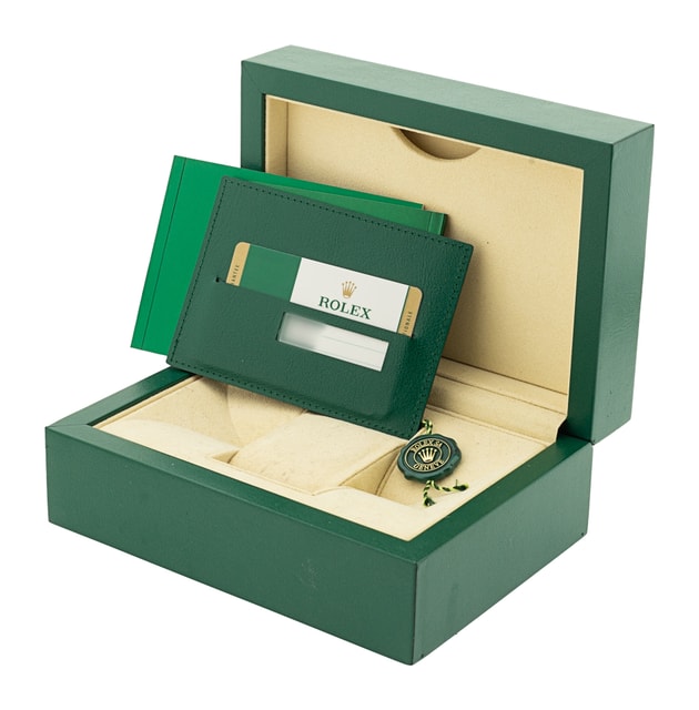 Rolex Submariner 116613 LB Image 4